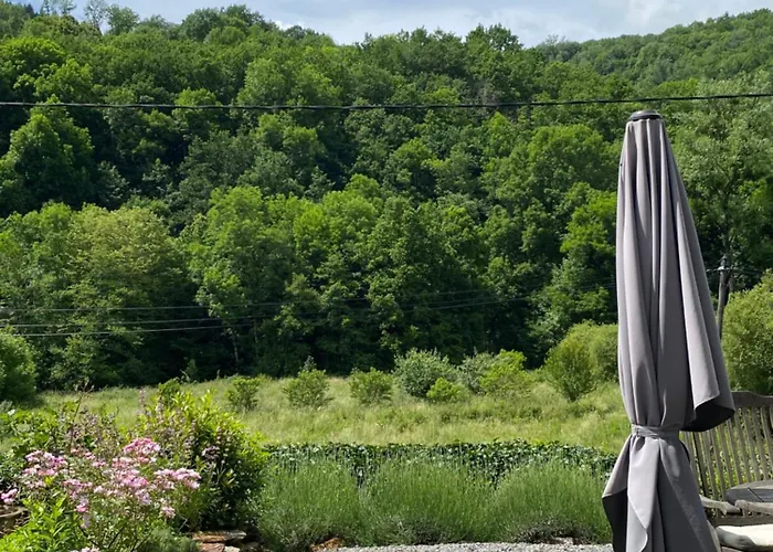 Ostalon De Sénégats Hébergement de vacances *