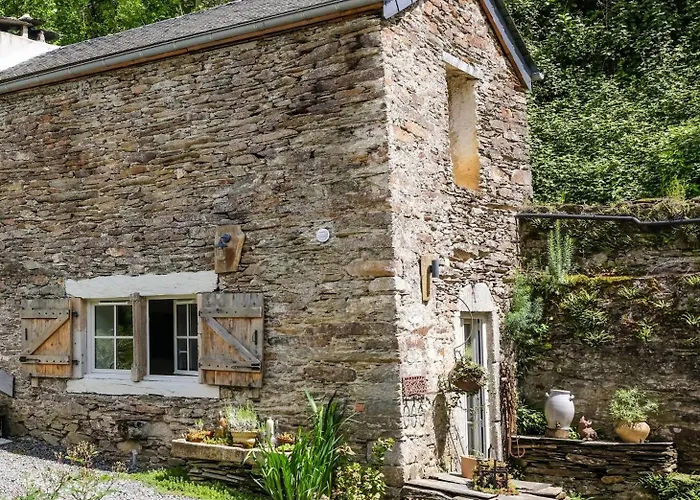 Ostalon De Sénégats Hébergement de vacances *